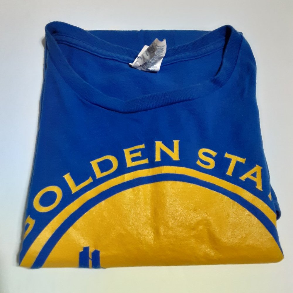 Golden State Warriors Men's Short Sleeve Delta Pro Weight T Shirt in Size XL